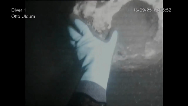 Marinark�olog finder kanon fra linjeskibet Dannebroge, der eksploderede og sank under Slaget p� Reden 2. april 1801